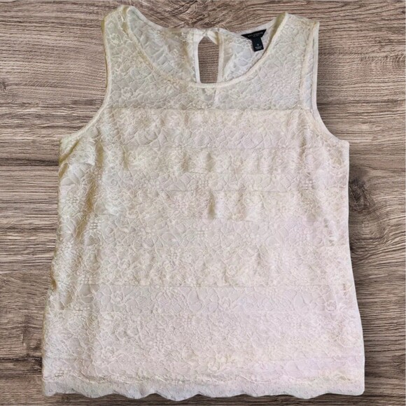 ANN TAYLOR Women’s Lace Top Floral Tiered Lined Sheer Neck Ivory Size Small - Picture 1 of 12